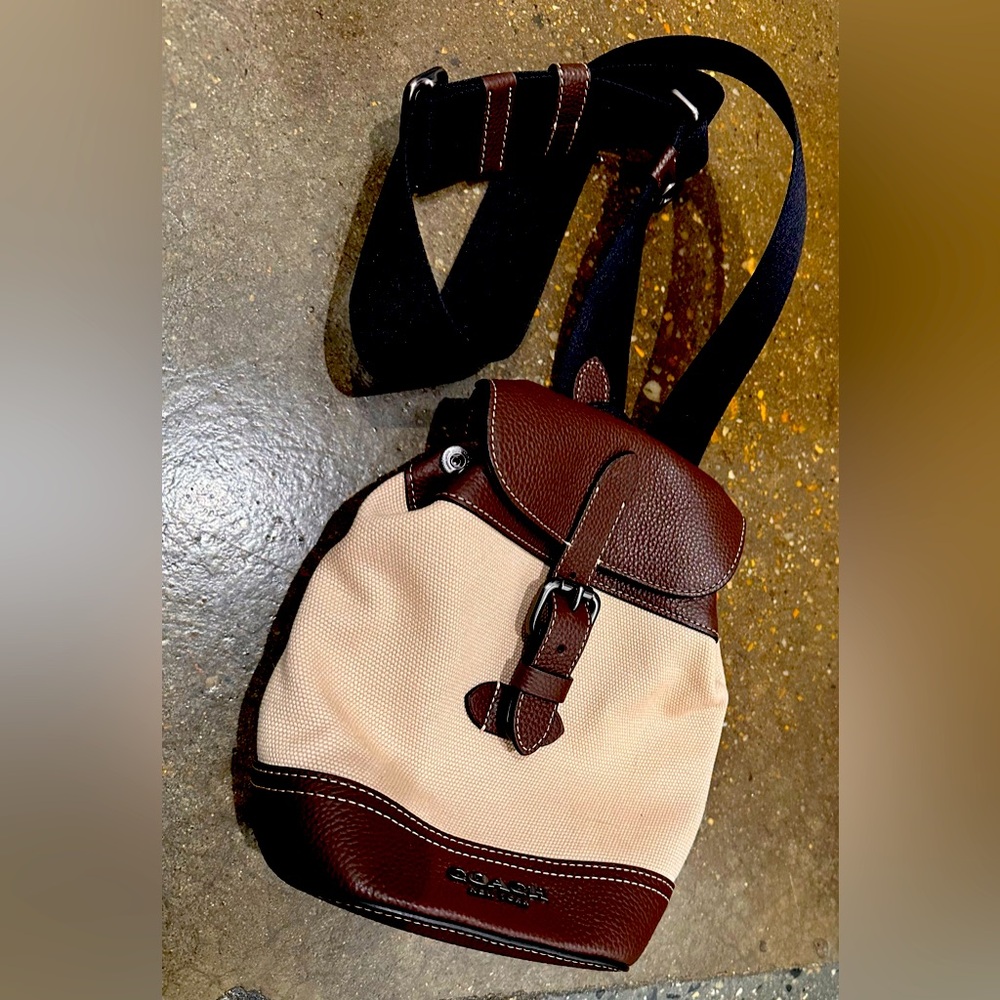 Coach side pack